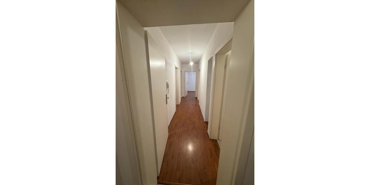 Etagenwohnung Radevormwald - 4 Zimmer, 76 m&sup2;, 570&euro; | Angebot:26119861