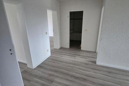 Wohnung Waldbröl - 3 Zimmer, 75 m&sup2;, 900&euro; | Angebot:25120734