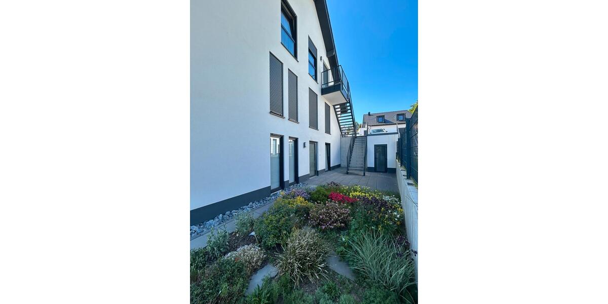 Terrassenwohnung Meinerzhagen - 4 Zimmer, 135 m&sup2;, 1.350&euro; | Angebot:27543375