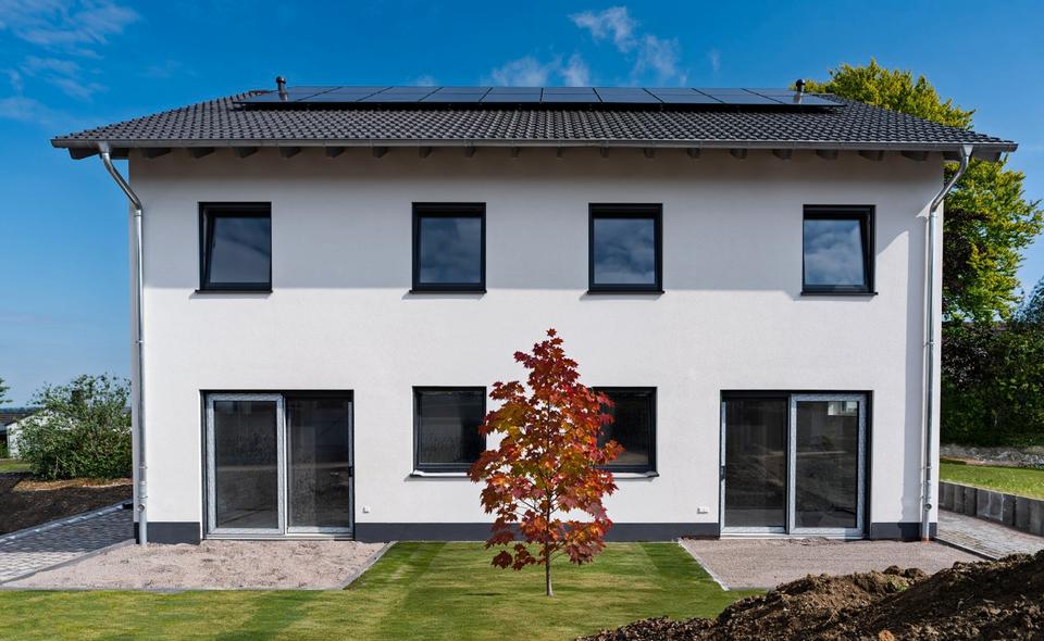 Etagenwohnung Radevormwald - 5 Zimmer, 140 m&sup2;, 465.000&euro; | Angebot:26518143