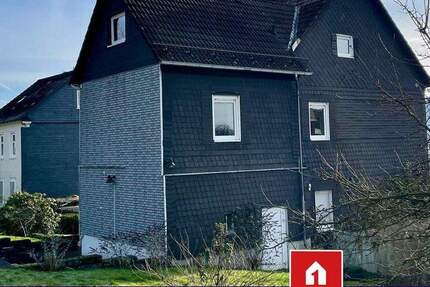 Haus Bergneustadt - 8 Zimmer, 176 m&sup2;, 260.000&euro; | Angebot:25691798