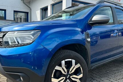 Dacia Duster 24.000 km 18.949 &euro; Gummersbach (Zwischen Toom Markt und ATU) 51645