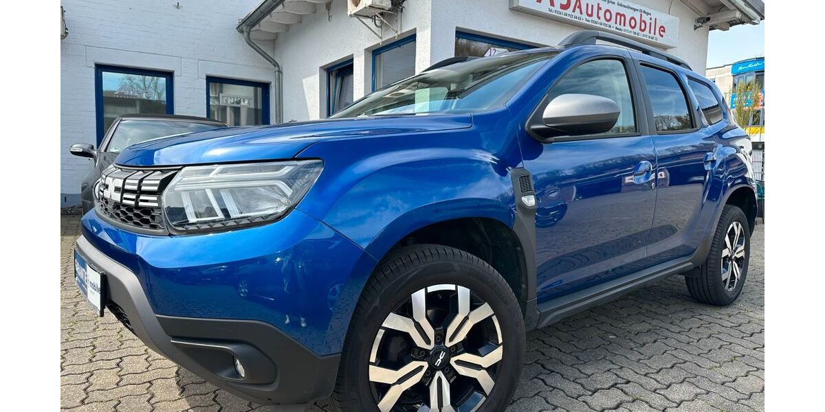Dacia Duster 24.000 km 18.949 &euro; Gummersbach (Zwischen Toom Markt und ATU) 51645