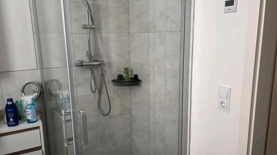Erdgeschoßwohnung Waldbröl - 3 Zimmer, 80 m&sup2;, 1.000&euro; | Angebot:27586888