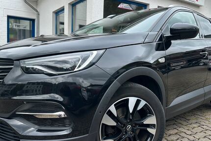 Opel Grandland (X) 133.000 km 14.949 &euro; Gummersbach (Zwischen Toom Markt und ATU) 51645