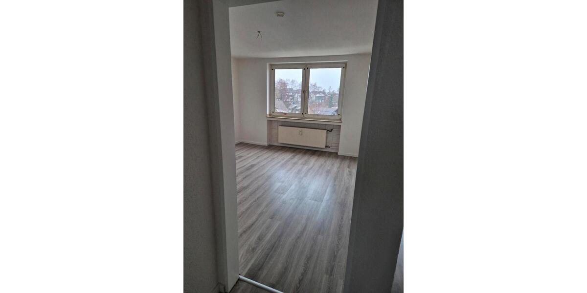 Etagenwohnung Waldbröl - 3 Zimmer, 75 m&sup2;, 900&euro; | Angebot:25120734