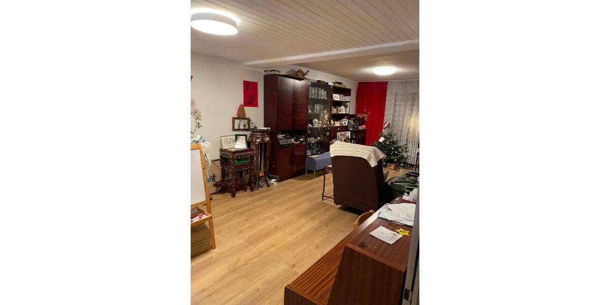 Doppelhaushälfte Wermelskirchen - 4 Zimmer, 200 m&sup2;, 485.000&euro; | Angebot:26041502