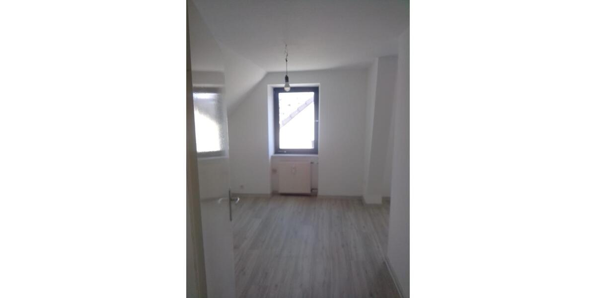 Dachgeschoßwohnung Lüdenscheid - 2 Zimmer, 46 m&sup2;, 270&euro; | Angebot:26548234
