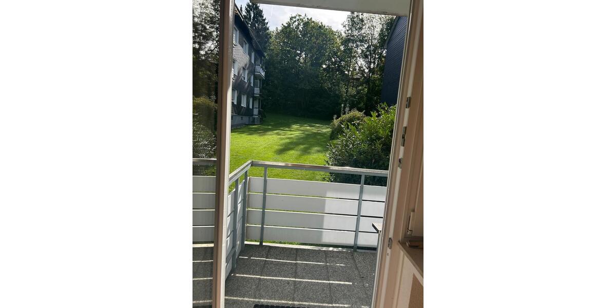 Hochparterre Wermelskirchen - 2 Zimmer, 72 m&sup2;, 700&euro; | Angebot:27587162