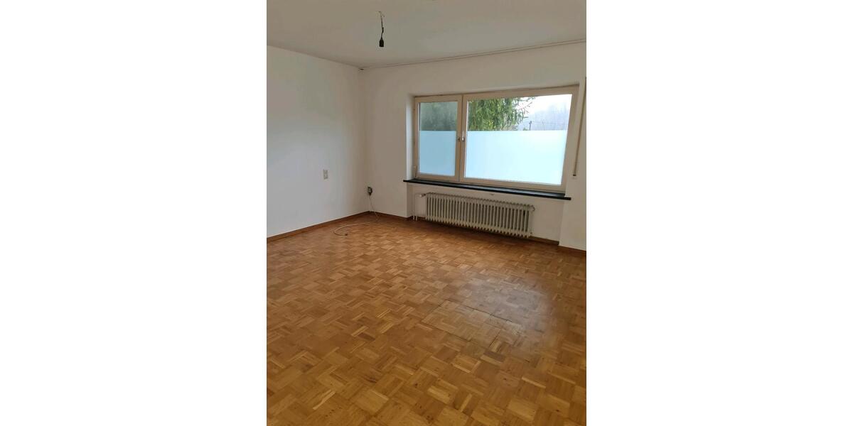 Etagenwohnung Freudenberg - 2 Zimmer, 102 m&sup2;, 816&euro; | Angebot:27547810