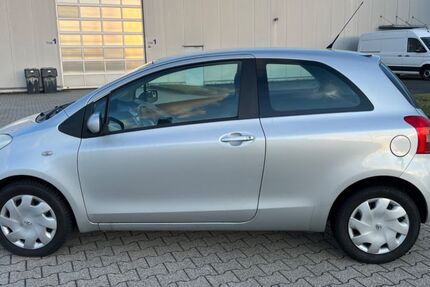 Toyota Yaris 179.890 km 3.400 &euro; Waldbröl 51545