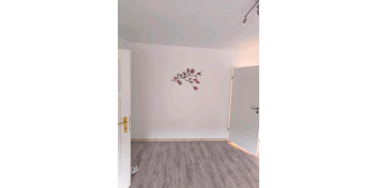 Dachgeschoßwohnung Etzbach - 3 Zimmer, 90 m&sup2;, 700&euro; | Angebot:25831821