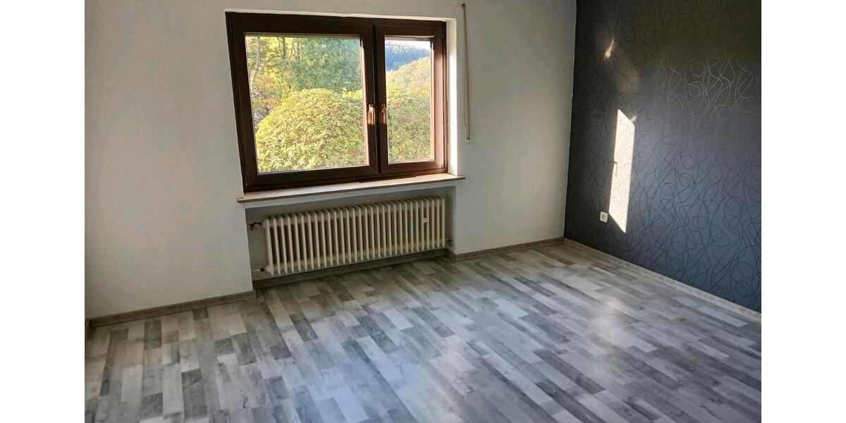 Erdgeschoßwohnung Freudenberg - 2 Zimmer, 64 m&sup2;, 450&euro; | Angebot:27602787