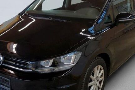 VW Touran 150.000 km 11.749 &euro; Gummersbach (Zwischen Toom Markt und ATU) 51645