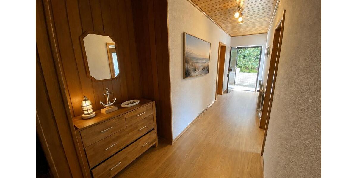Einfamilienhaus Gummersbach Hepel - 6 Zimmer, 198 m&sup2;, 290.000&euro; | Angebot:27182932