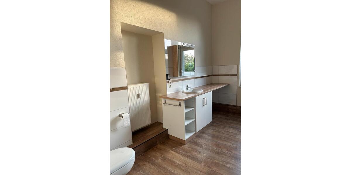 Etagenwohnung Waldbröl - 1 Zimmer, 93 m&sup2;, 760&euro; | Angebot:27572520