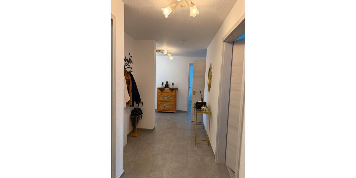 Erdgeschoßwohnung Wermelskirchen - 3 Zimmer, 109 m&sup2;, 1.342&euro; | Angebot:27551019