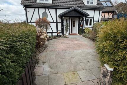 Haus Bergneustadt - 4.5 Zimmer, 130 m&sup2;, 245.000&euro; | Angebot:26415030