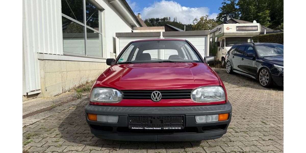 VW Golf 98.700 km 3.500 &euro; Plettenberg 58840