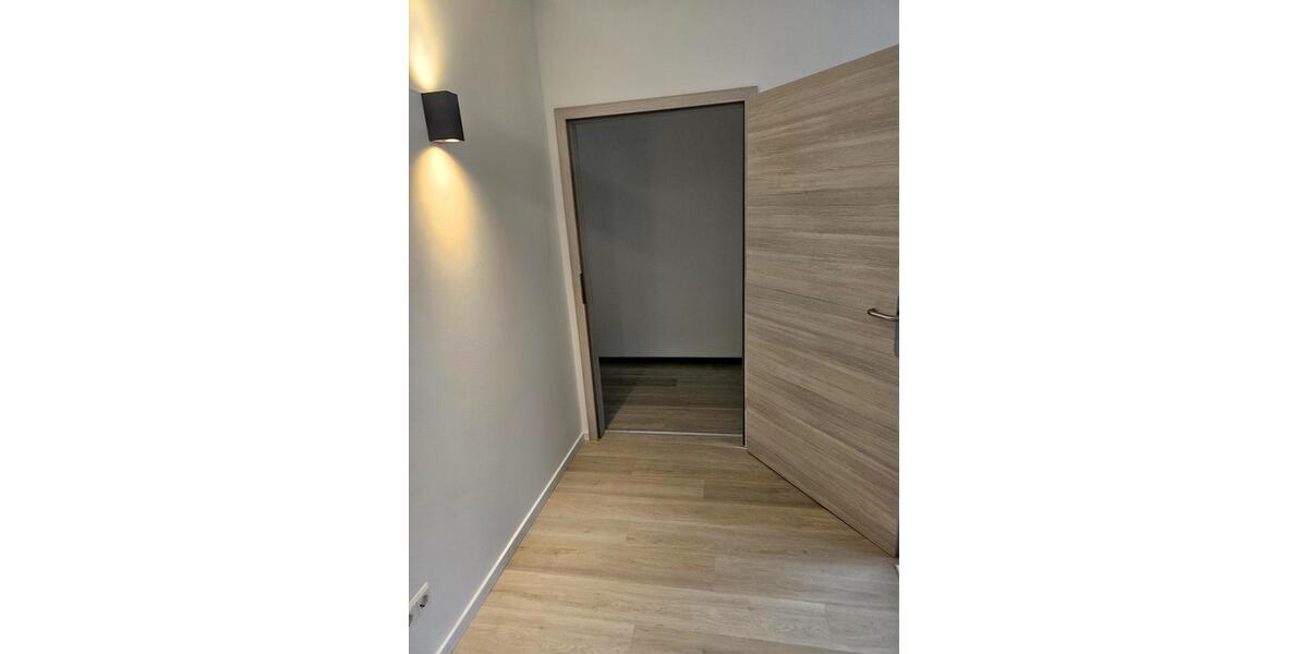 Etagenwohnung Reichshof - 4 Zimmer, 144 m&sup2;, 1.250&euro; | Angebot:25903369