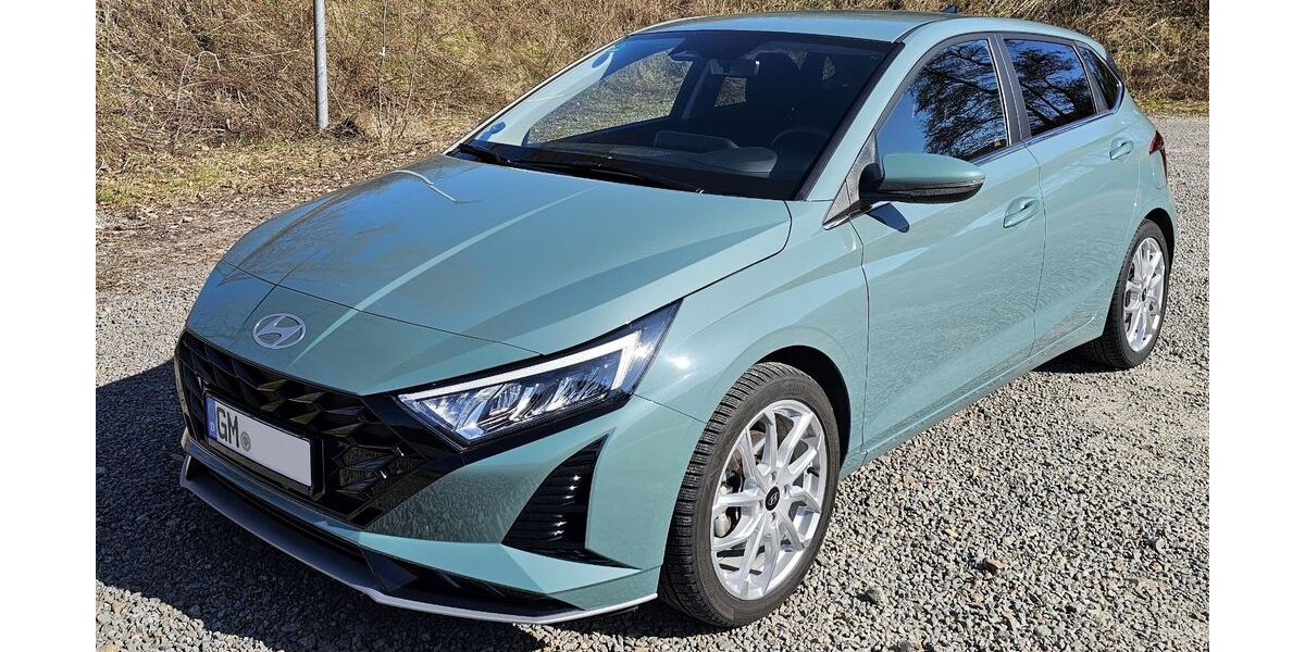 Hyundai i20 15.400 km 19.890 &euro; Engelskirchen 51766