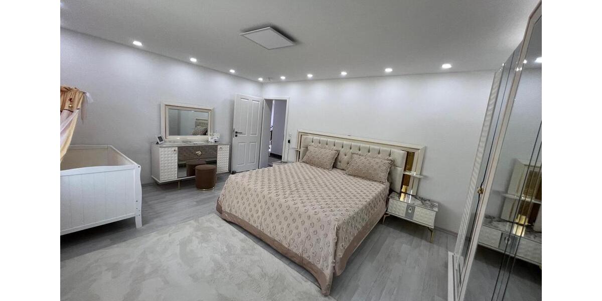 Einfamilienhaus Wissen - 7 Zimmer, 157 m&sup2;, 350.000&euro; | Angebot:25788027