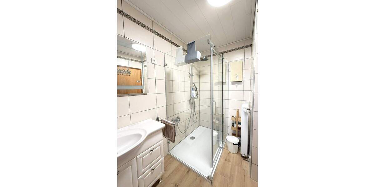 Einfamilienhaus Lindlar Linde - 7 Zimmer, 178 m&sup2;, 499.000&euro; | Angebot:25686915