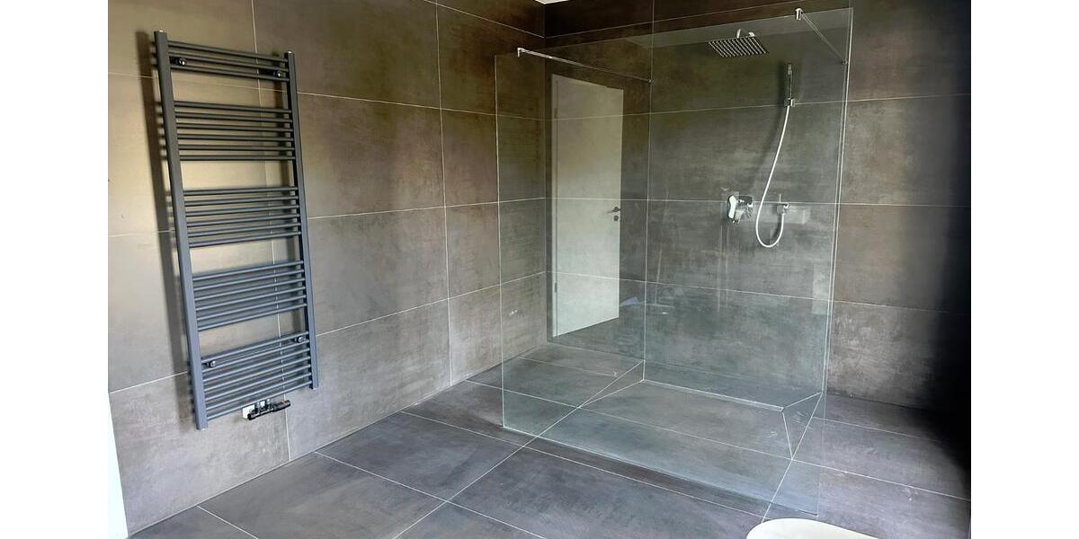 Einfamilienhaus Gummersbach Berstig Süd - 2 Zimmer, 200 m&sup2;, 1.720&euro; | Angebot:26660197