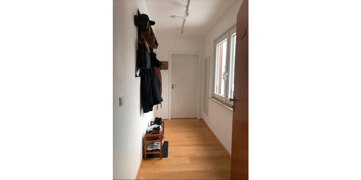 Dachgeschoßwohnung Wermelskirchen - 3 Zimmer, 64 m&sup2;, 195.000&euro; | Angebot:23863611